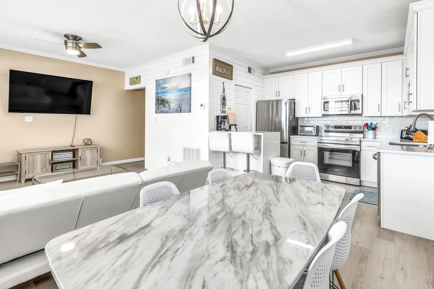 Miramar Beach, Florida 32550, United States, 2 Bedrooms Bedrooms, ,2 BathroomsBathrooms,Residential,Pending,123828