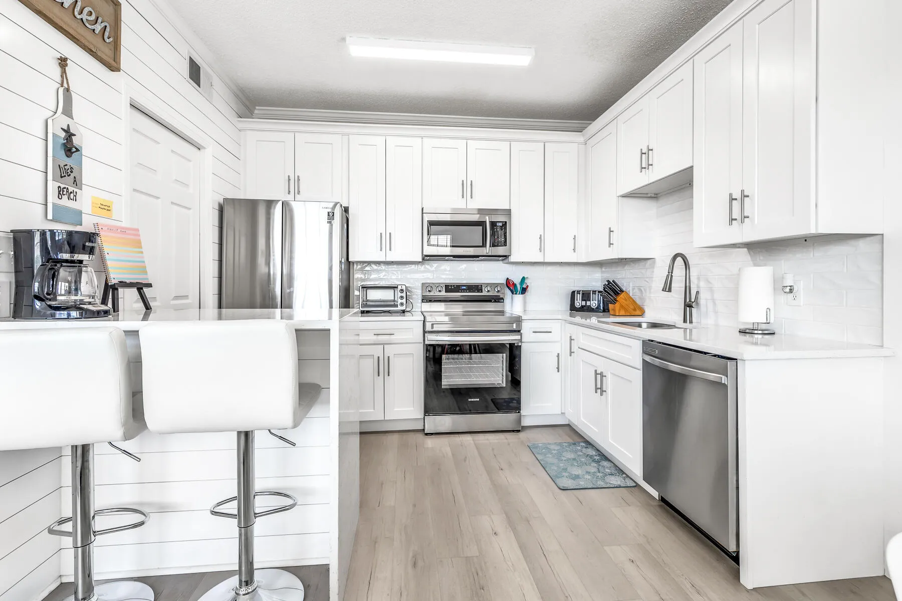 Miramar Beach, Florida 32550, United States, 2 Bedrooms Bedrooms, ,2 BathroomsBathrooms,Residential,Pending,123828