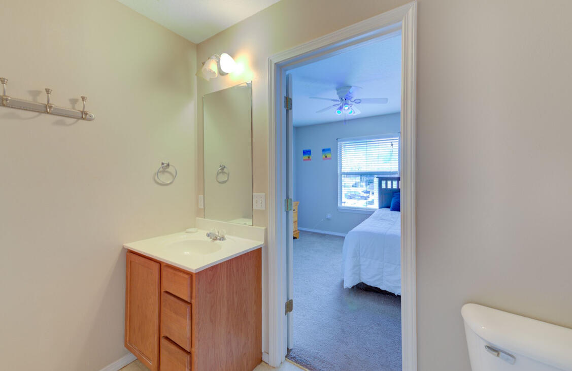 SHAY LIN T/H - Residential