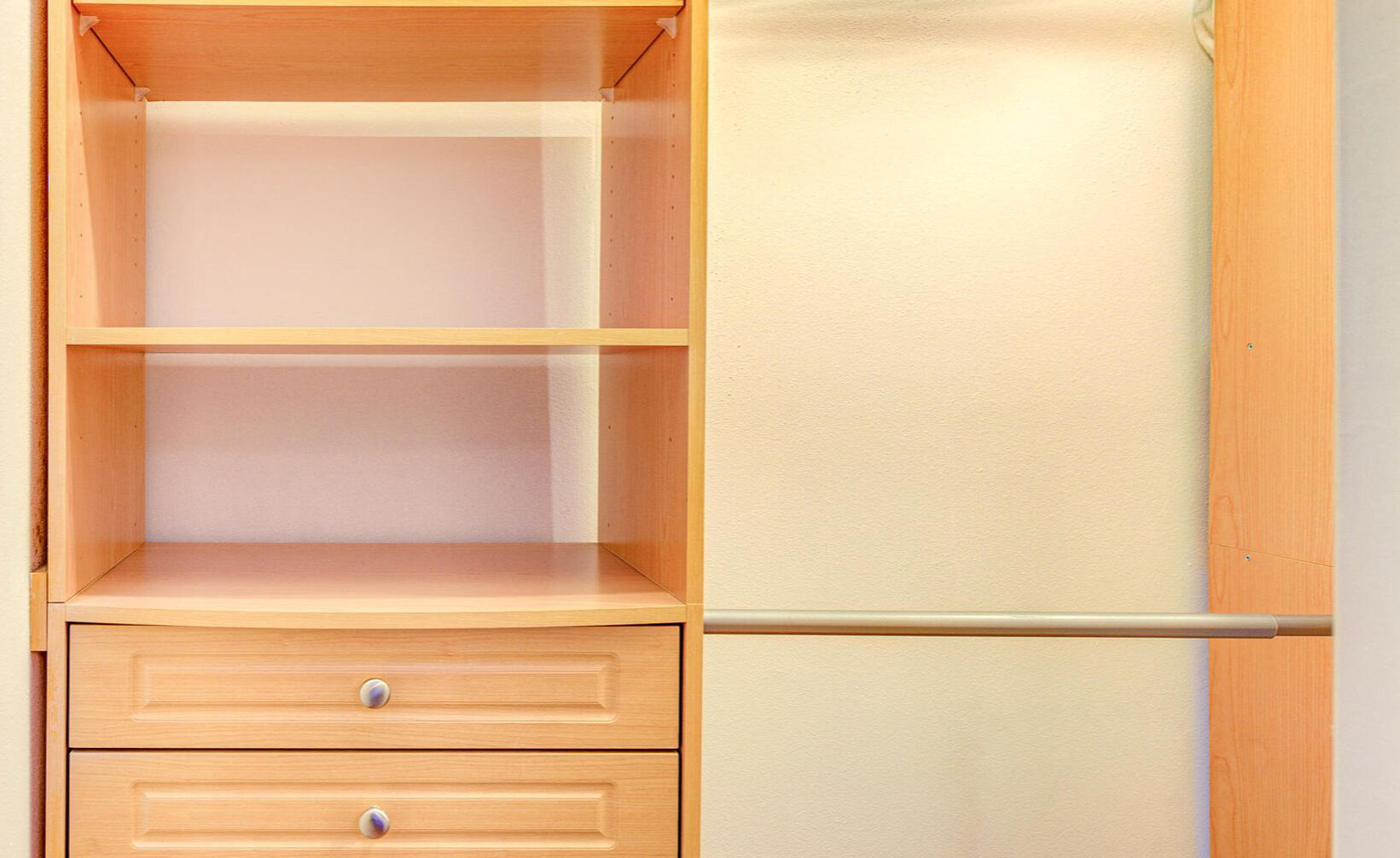 SHAY LIN T/H - Residential