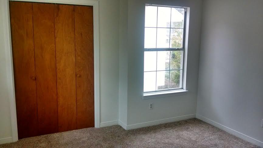 LAKE CHARLESTON - Residential