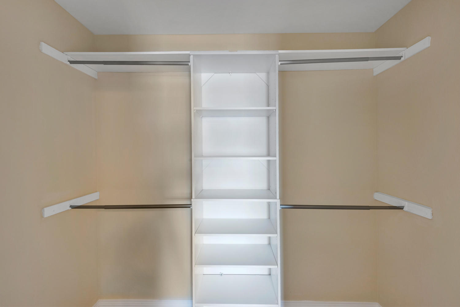 LAKE CHARLENE - Residential