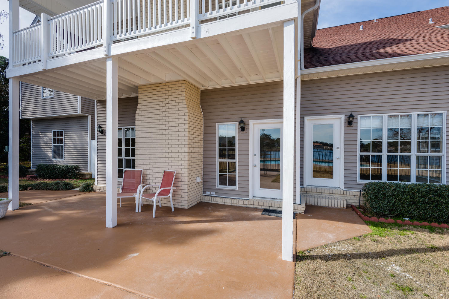 LAKE CHARLENE - Residential