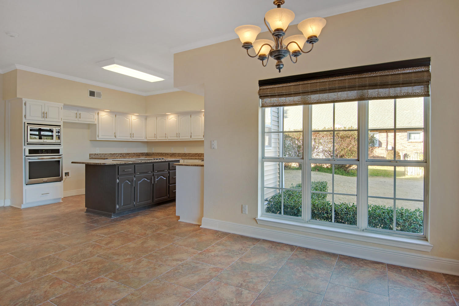 LAKE CHARLENE - Residential