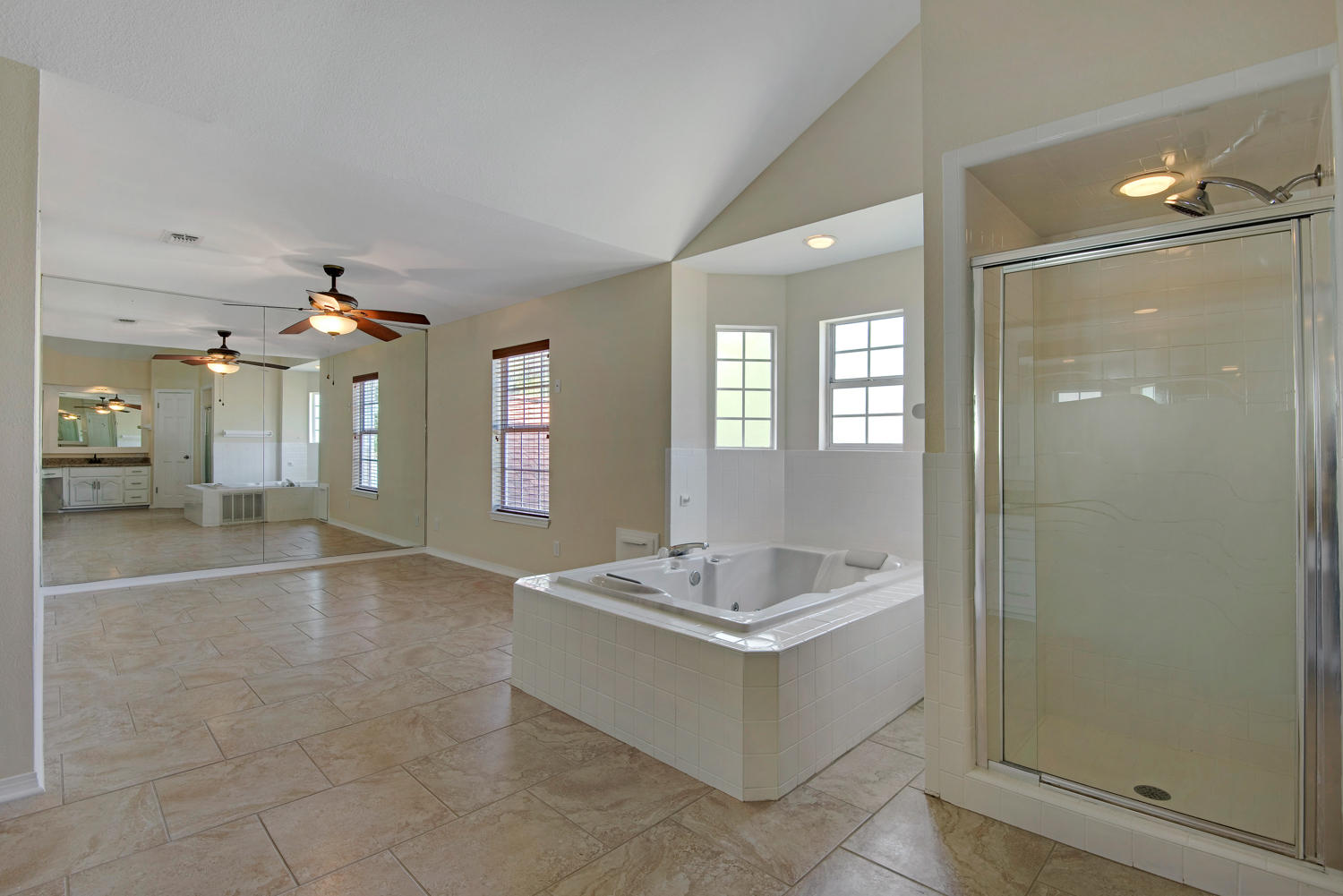 LAKE CHARLENE - Residential