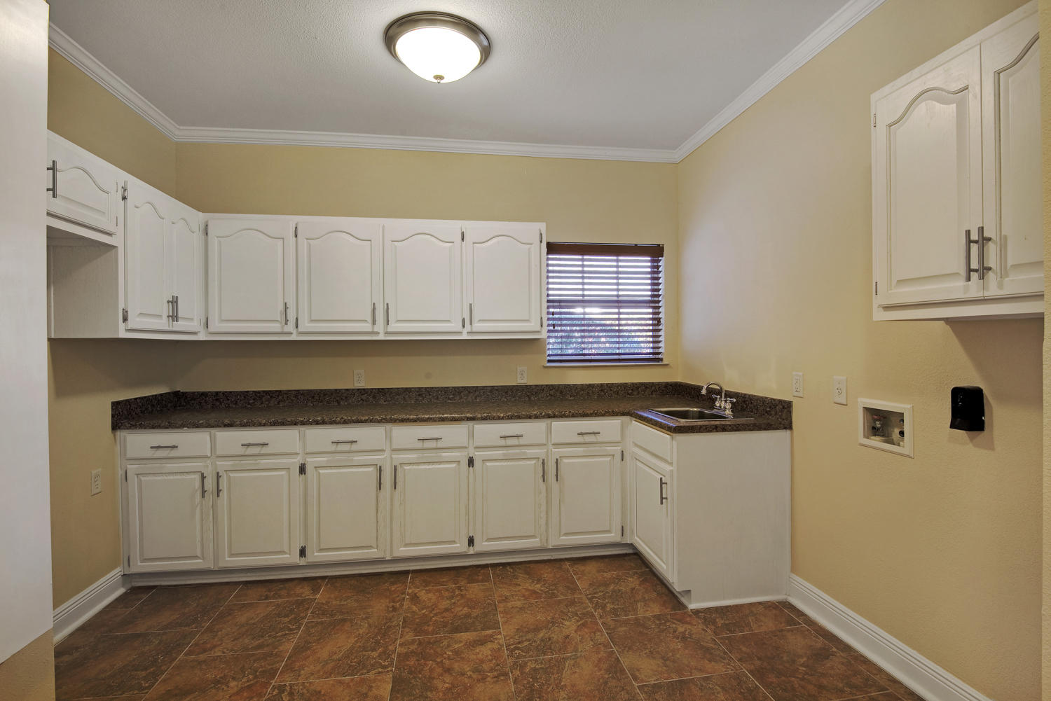 LAKE CHARLENE - Residential