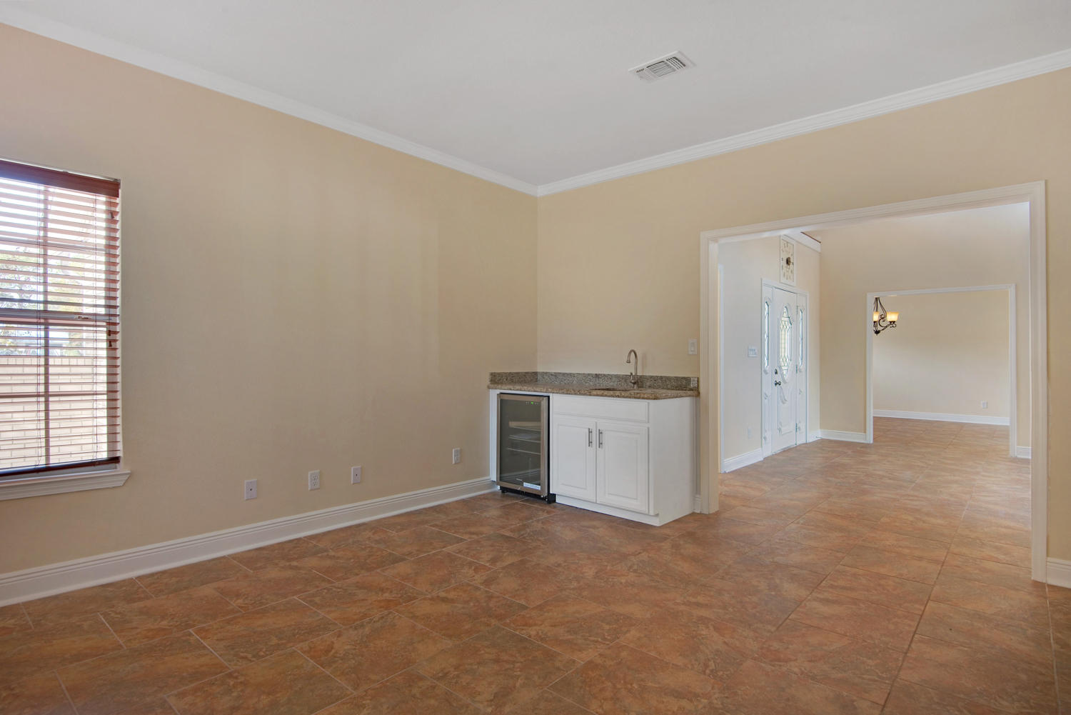 LAKE CHARLENE - Residential