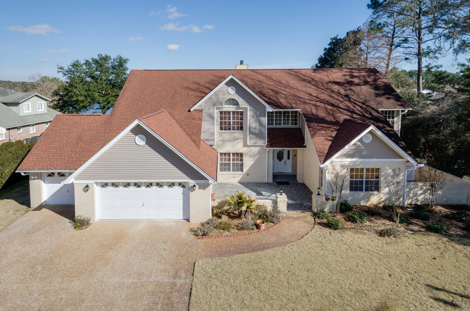 LAKE CHARLENE - Residential