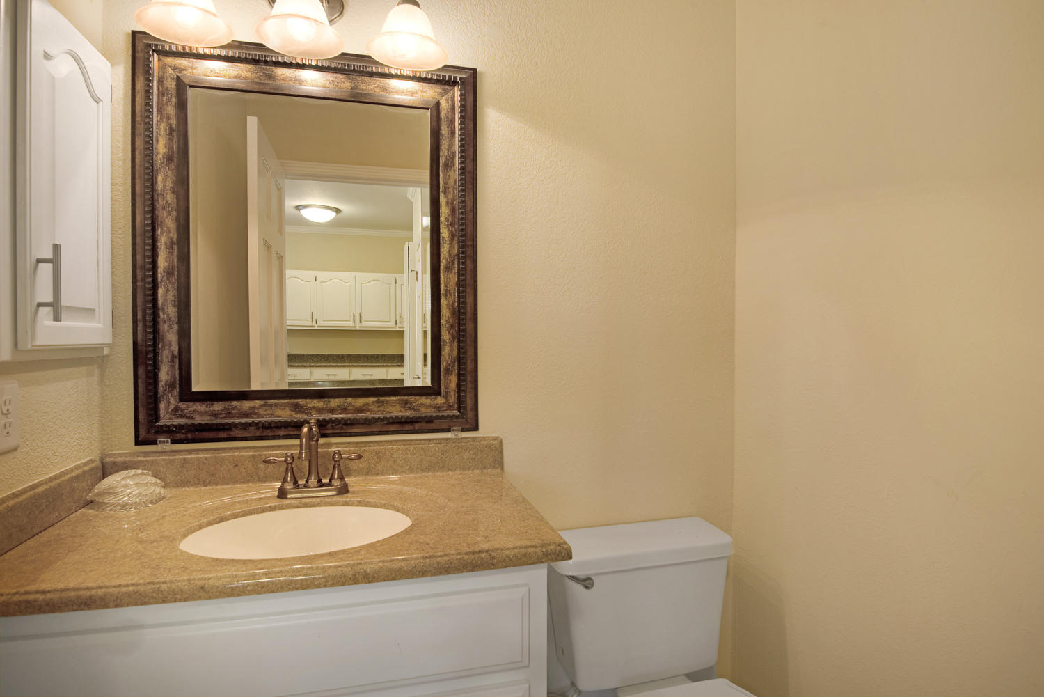 LAKE CHARLENE - Residential