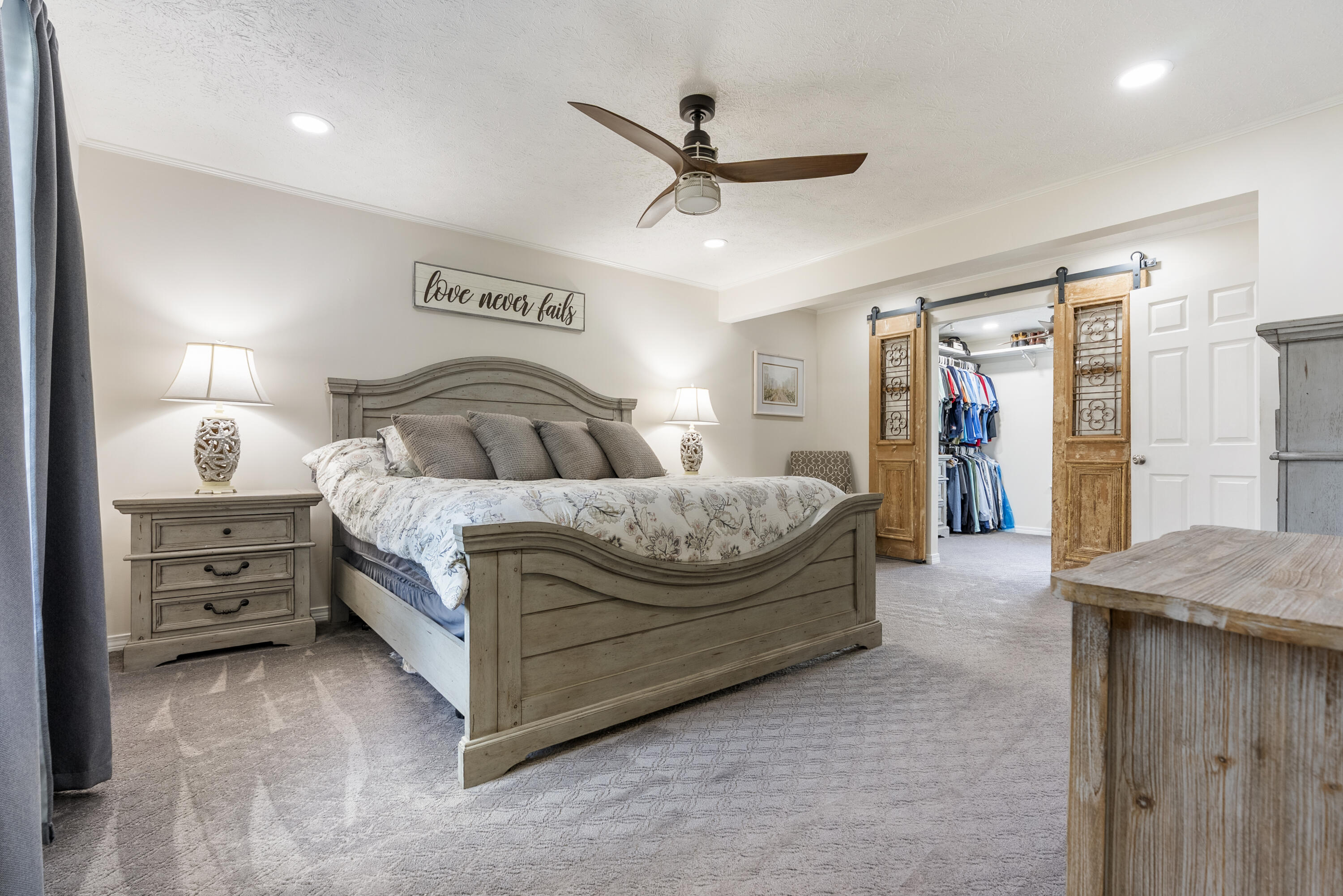 OXFORD PLACE UNIT 2 - Residential