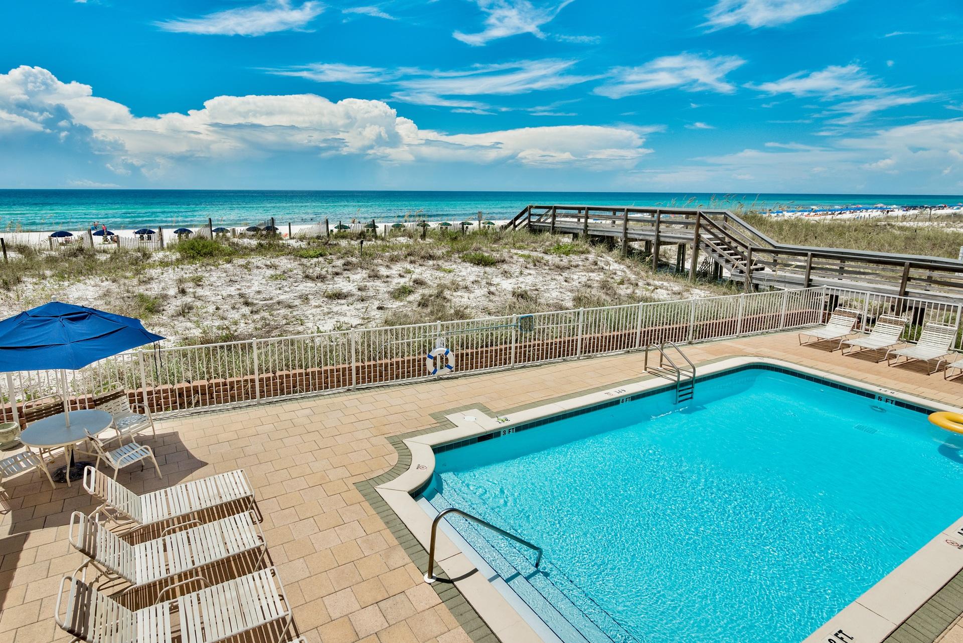 BLUE DOLPHIN CONDO - Residential