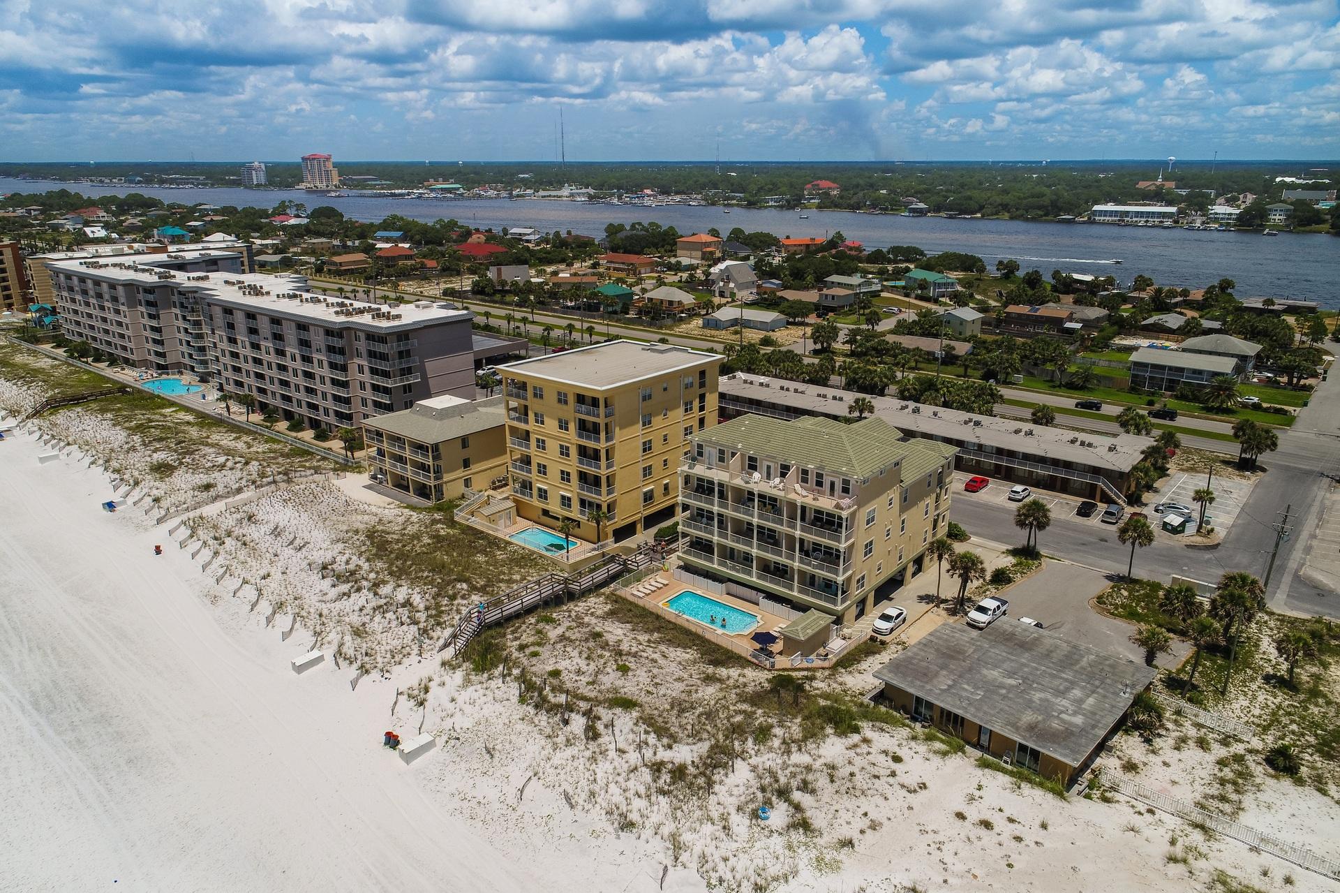 BLUE DOLPHIN CONDO - Residential