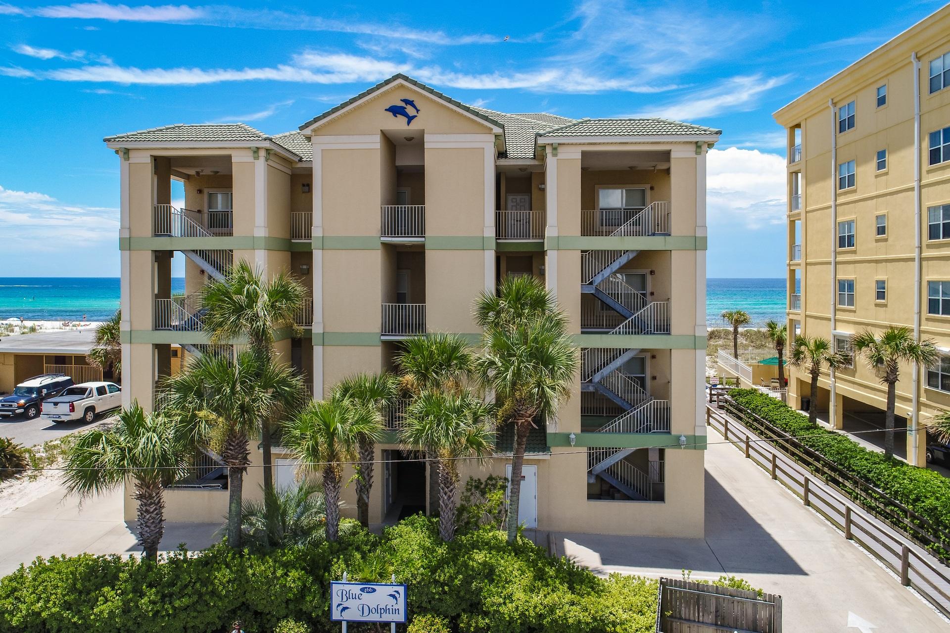 BLUE DOLPHIN CONDO - Residential