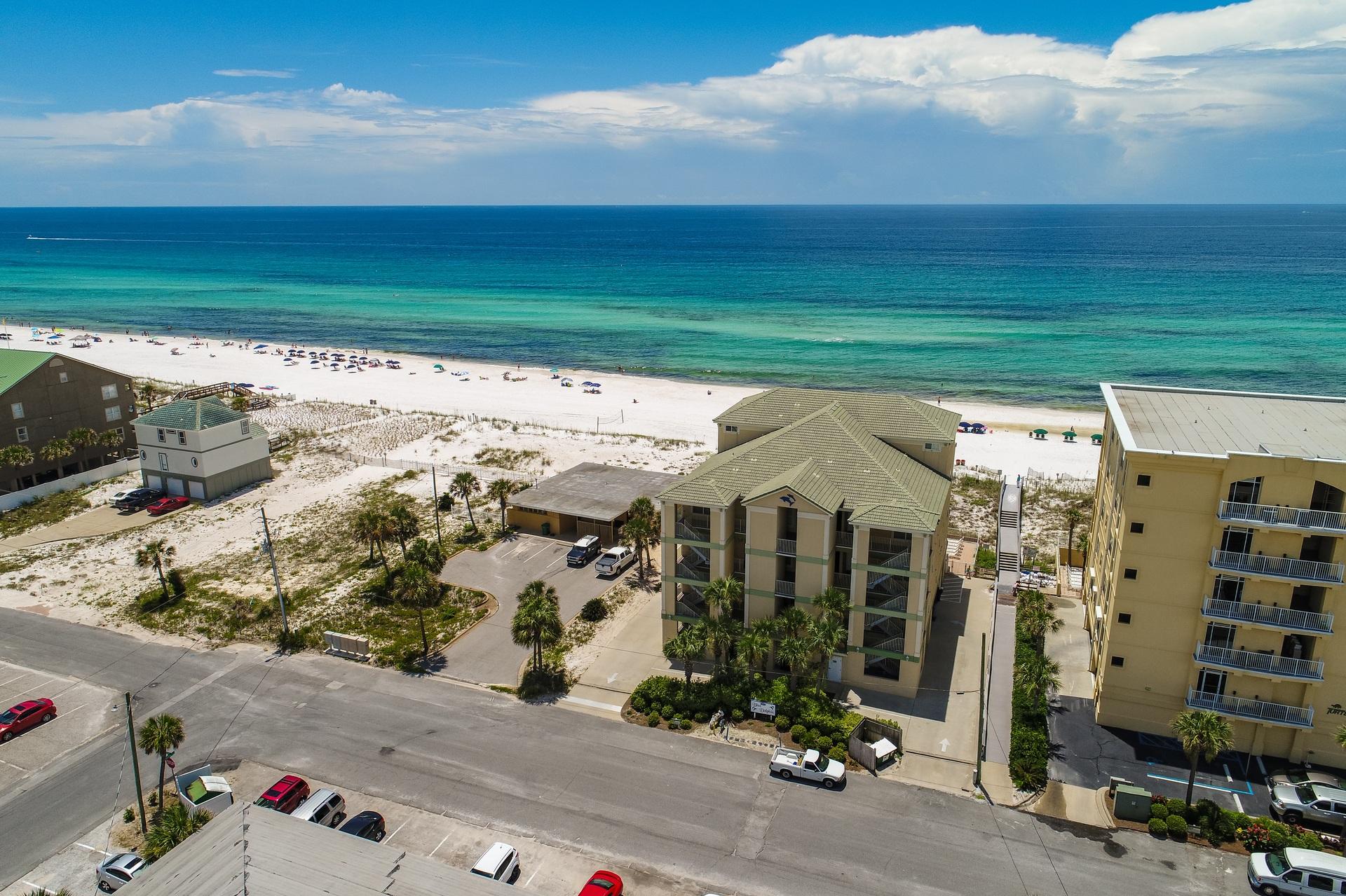 BLUE DOLPHIN CONDO - Residential