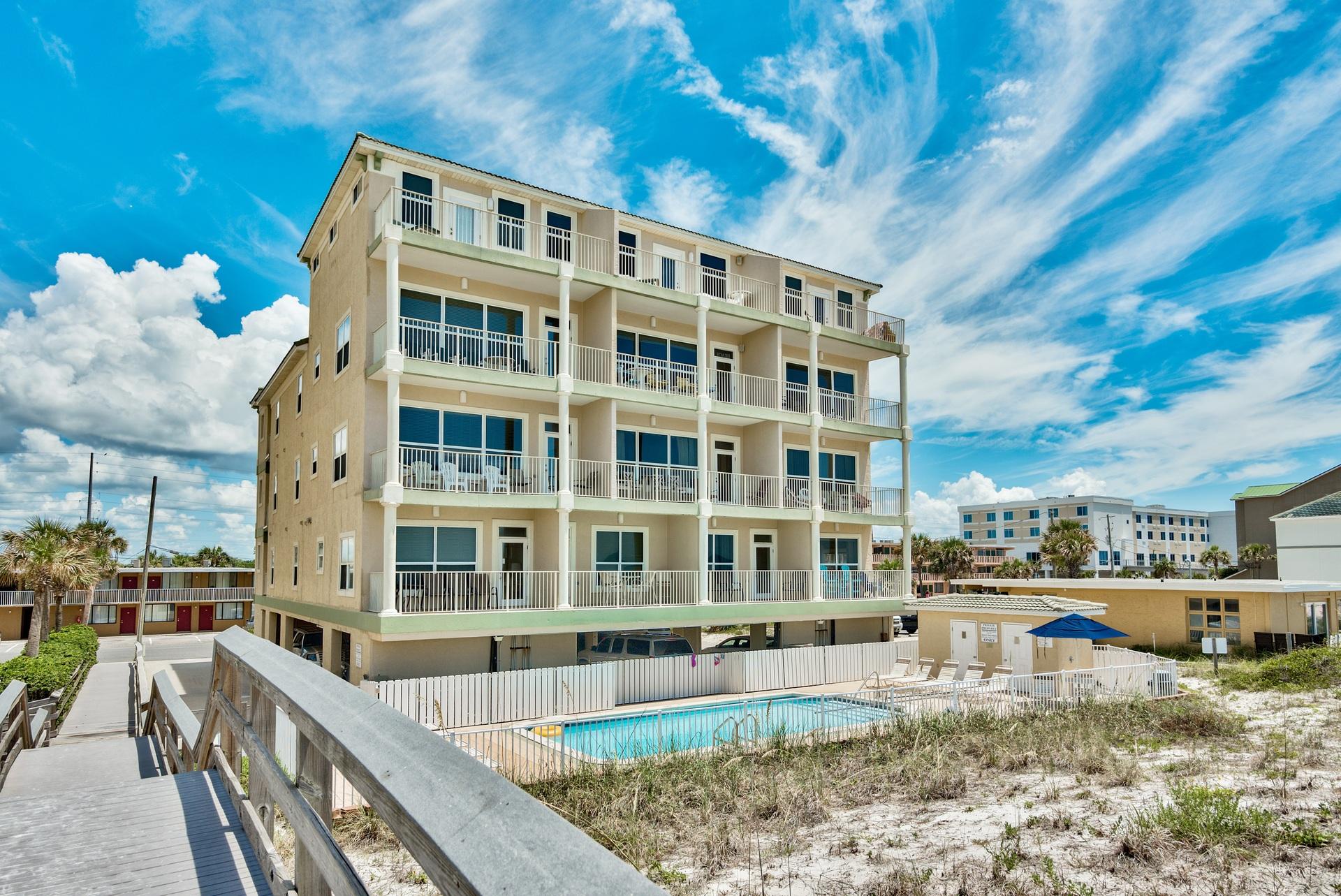 BLUE DOLPHIN CONDO - Residential