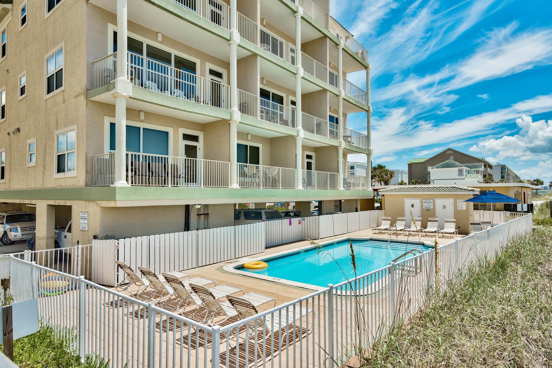 BLUE DOLPHIN CONDO - Residential