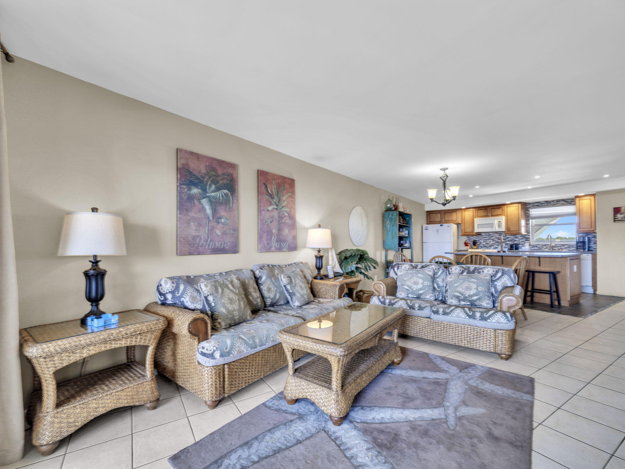EL MATADOR CONDO - Residential
