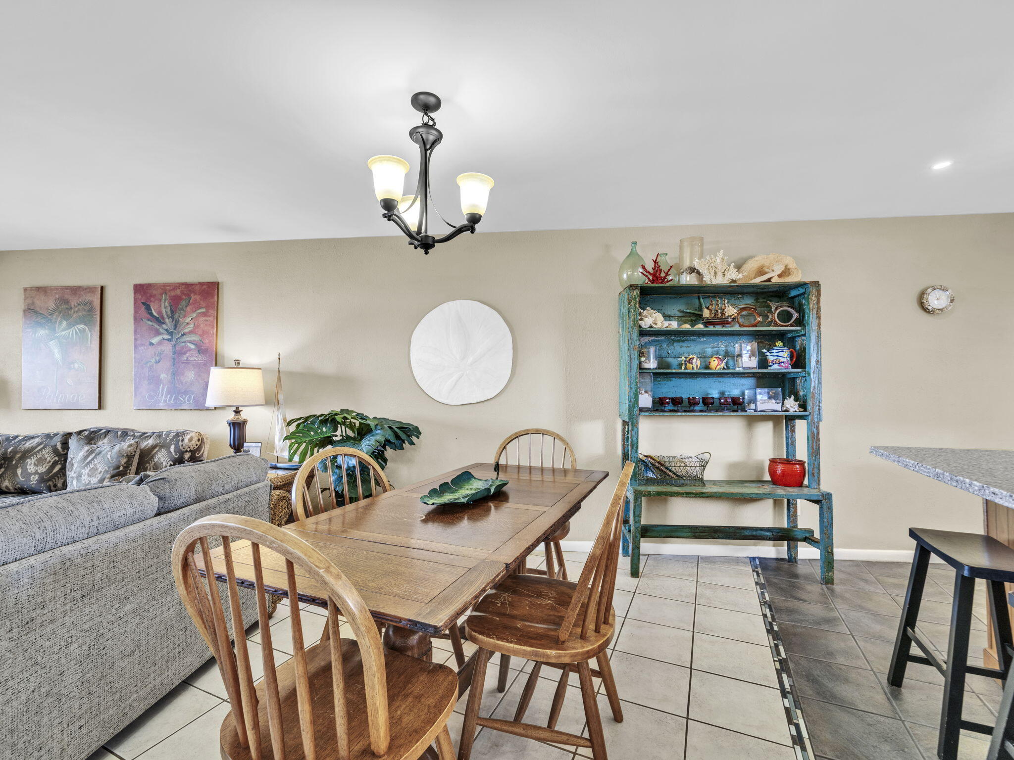 EL MATADOR CONDO - Residential