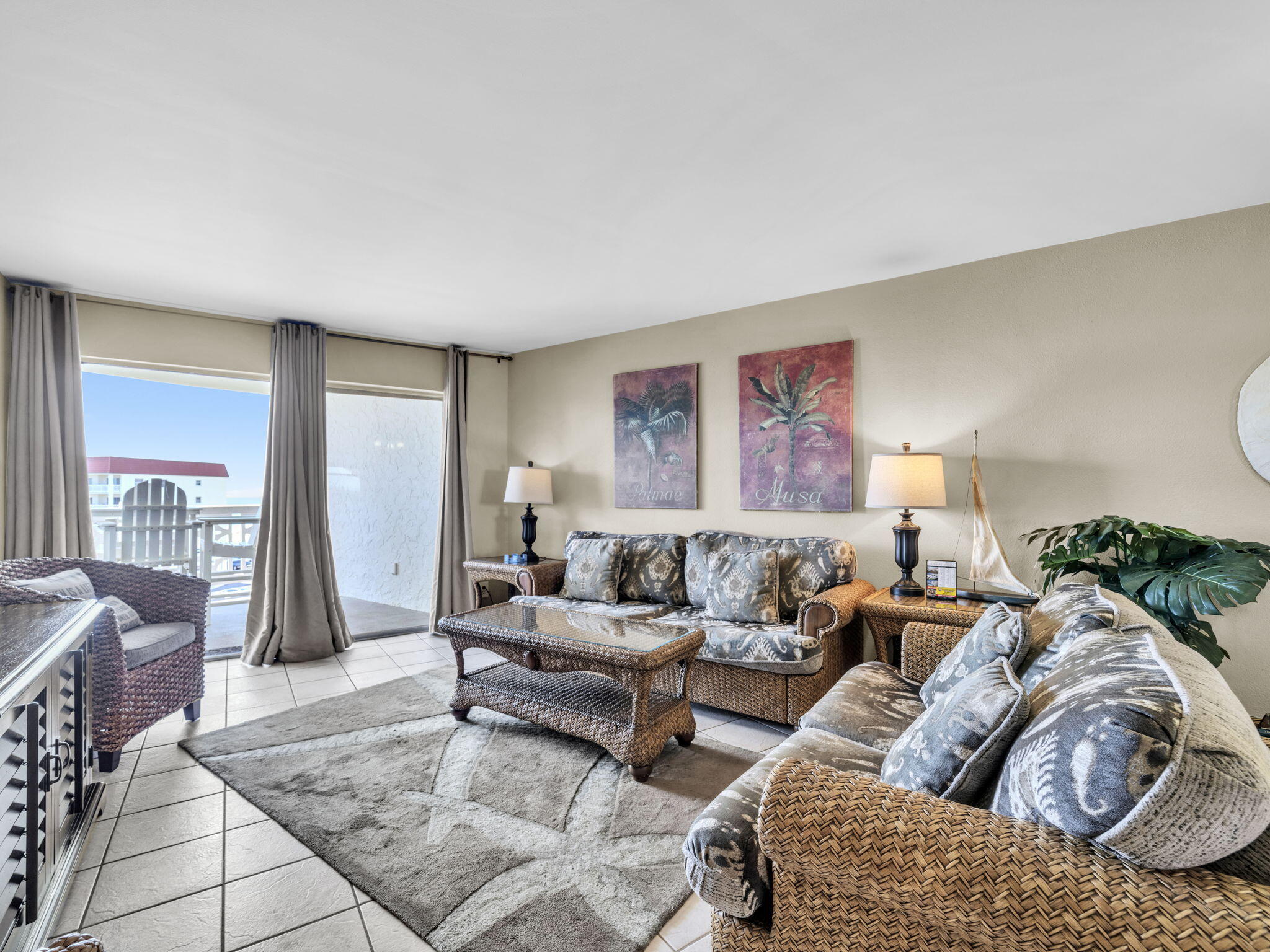 EL MATADOR CONDO - Residential