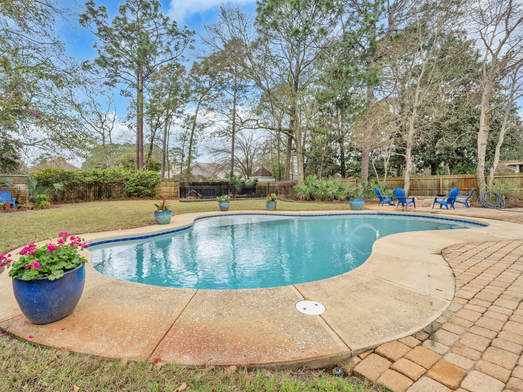 PINEWOOD ESTATES 2 - Residential