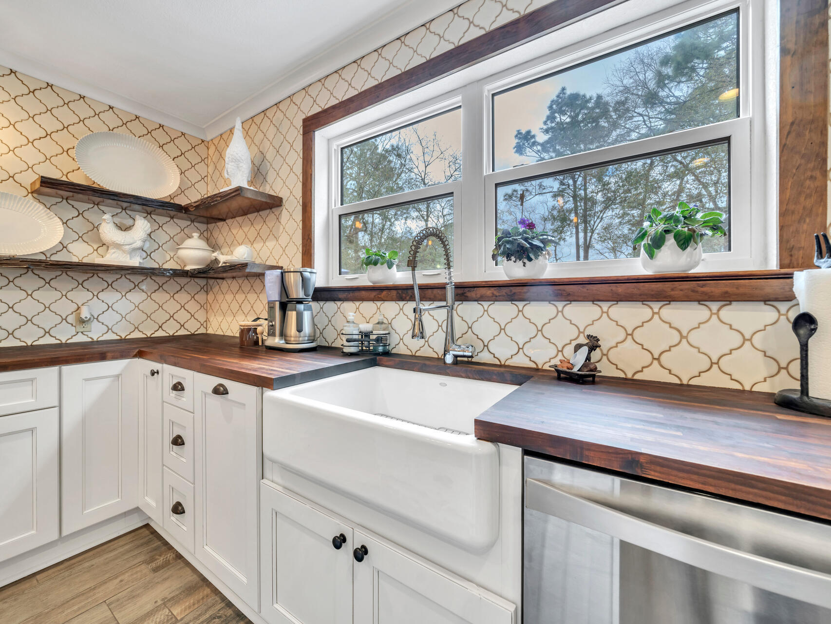 PINEWOOD ESTATES 2 - Residential