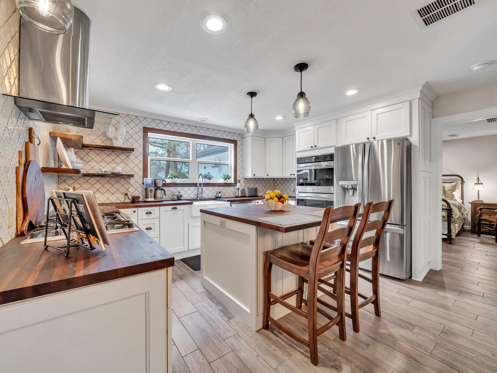 PINEWOOD ESTATES 2 - Residential