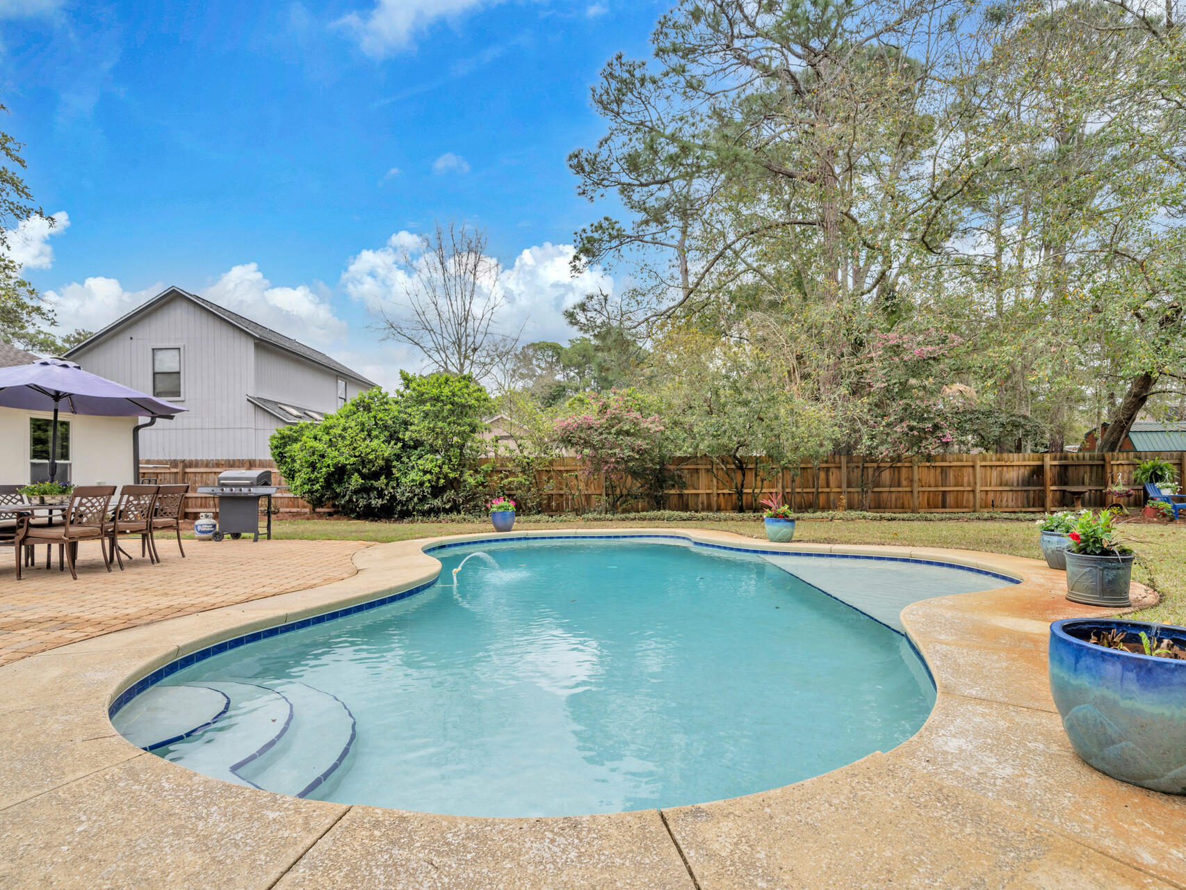 PINEWOOD ESTATES 2 - Residential