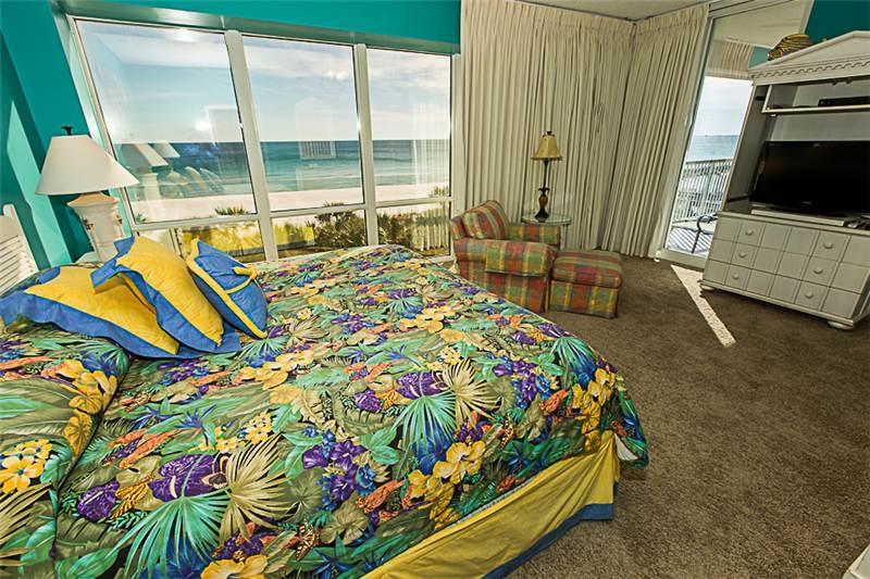 OCEANIA CONDO - Residential