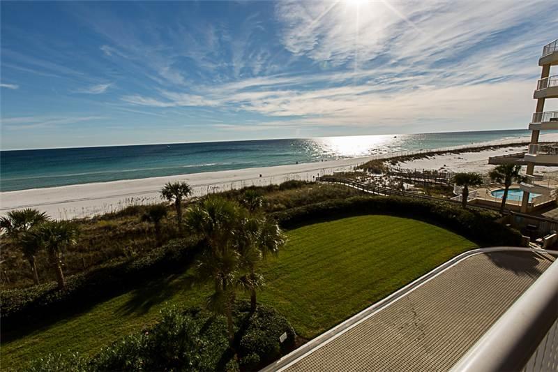 OCEANIA CONDO - Residential