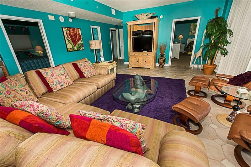 OCEANIA CONDO - Residential