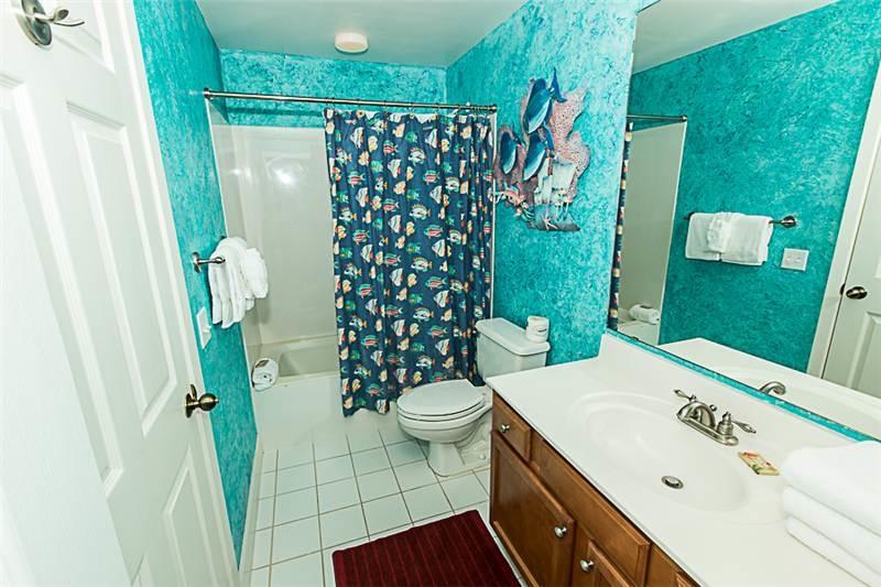 OCEANIA CONDO - Residential