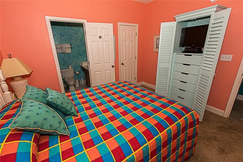 OCEANIA CONDO - Residential