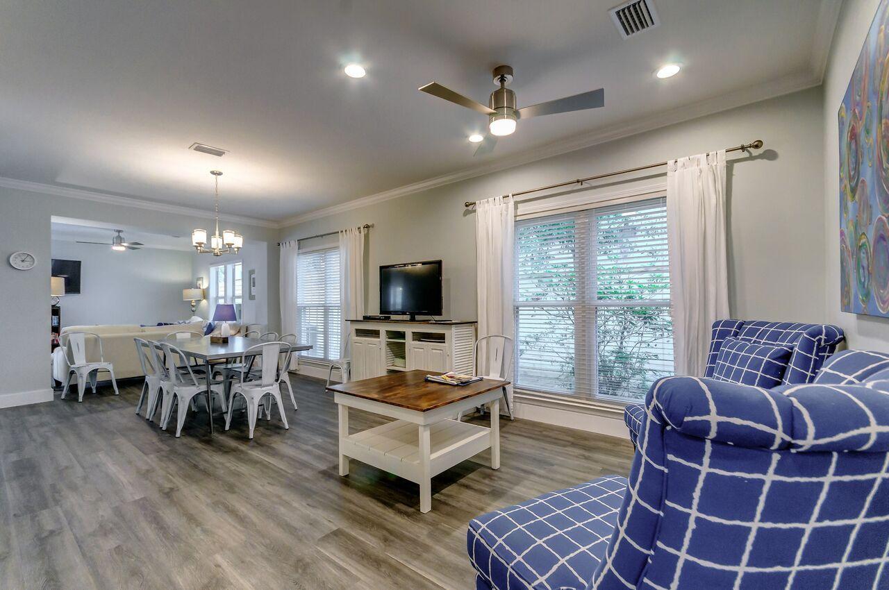 SEAGROVE 1ST ADDN - Residential