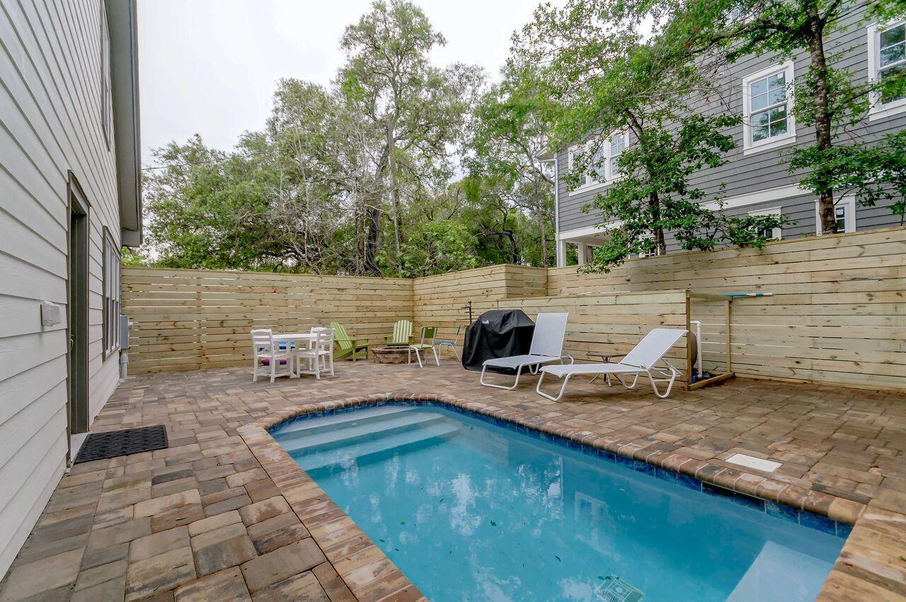 SEAGROVE 1ST ADDN - Residential