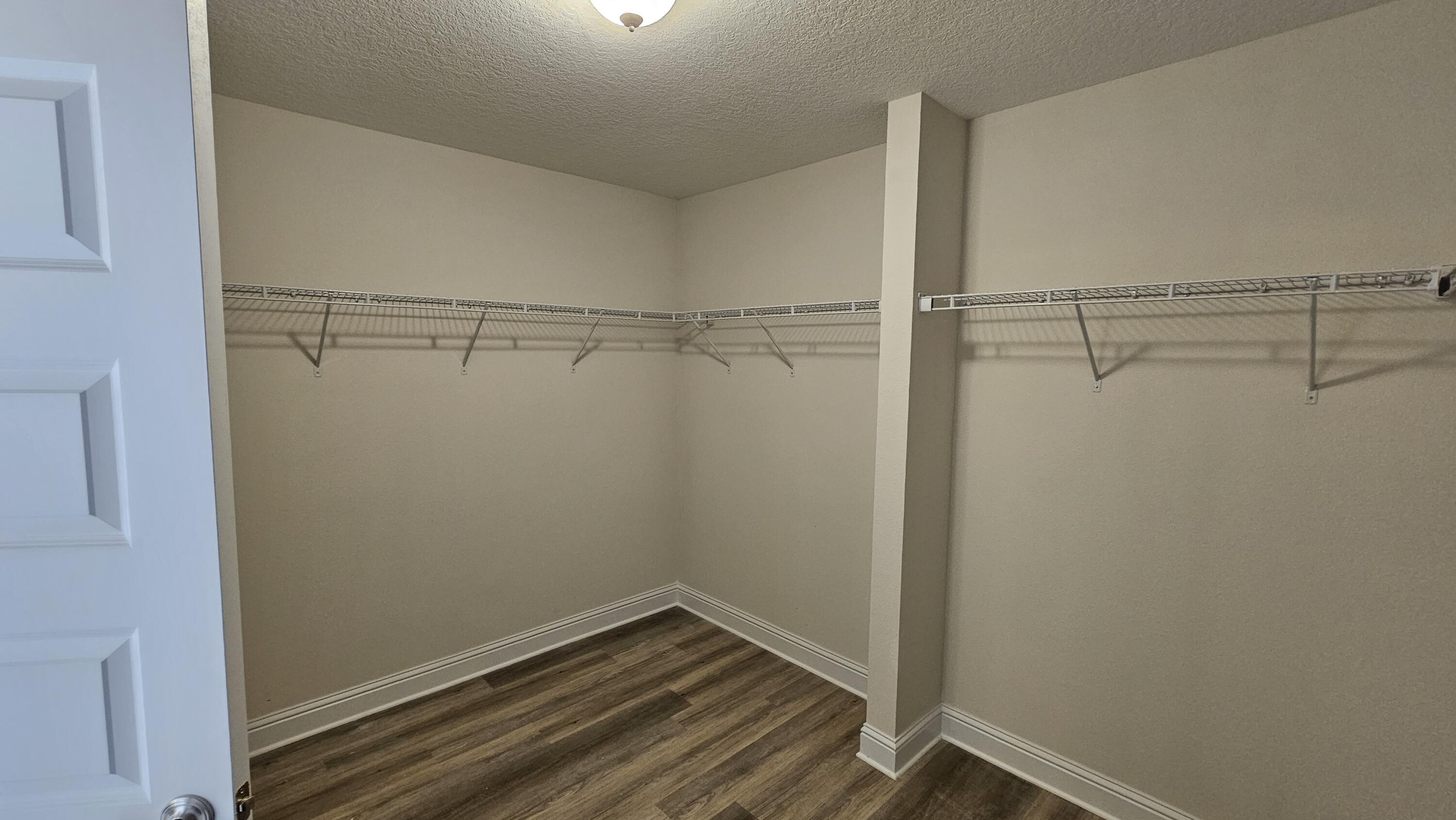 Nature Lake - Residential