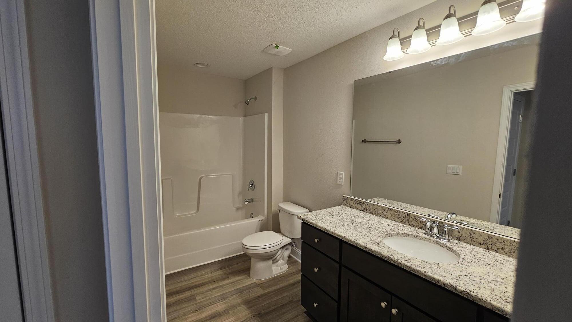 Nature Lake - Residential