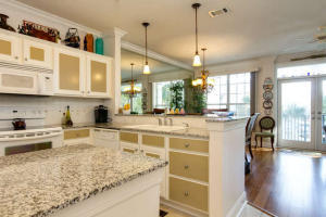 The French Quarters Condo - Residential