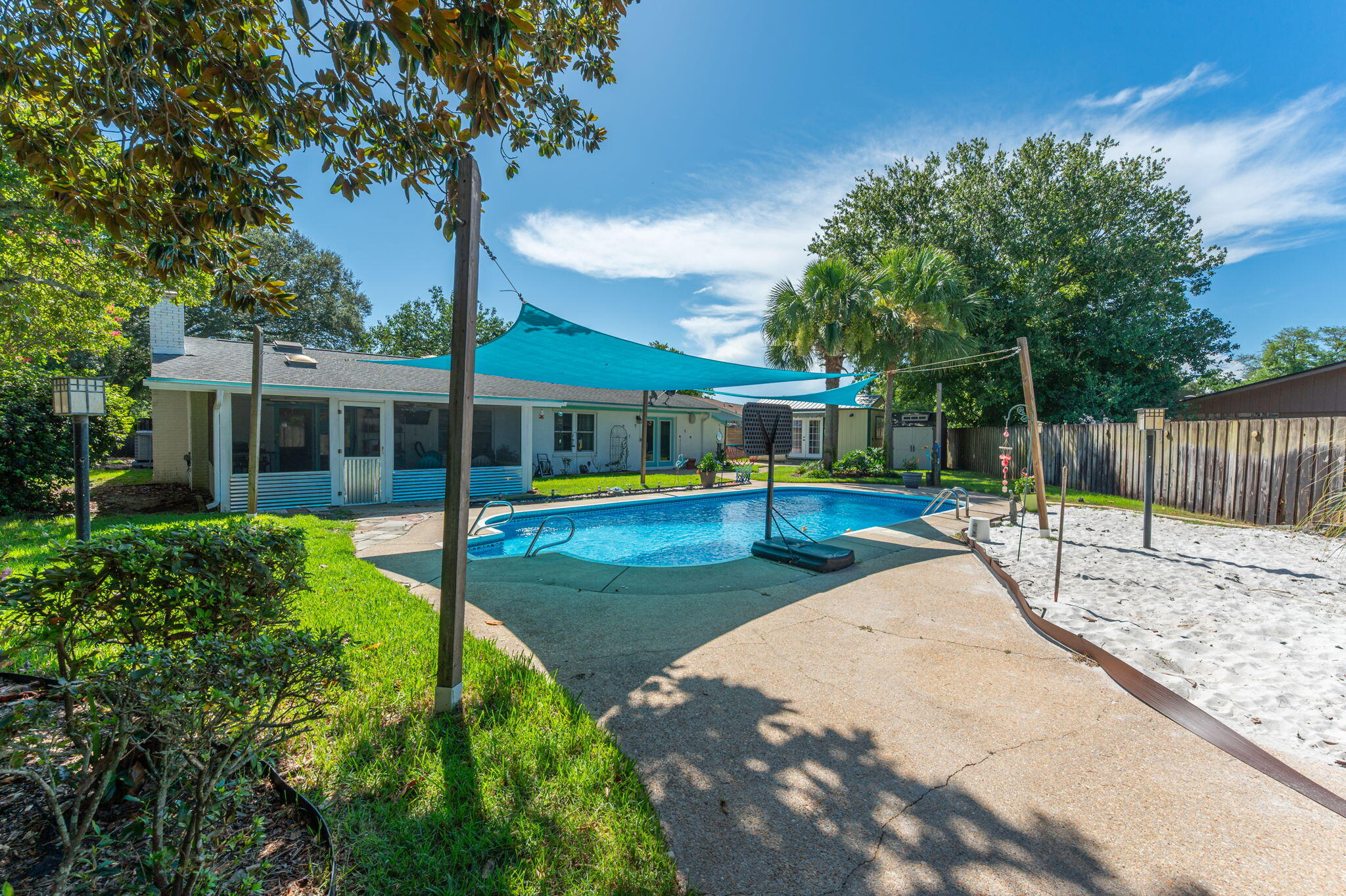 LAKE LORRAINE ESTATES 3 - Residential