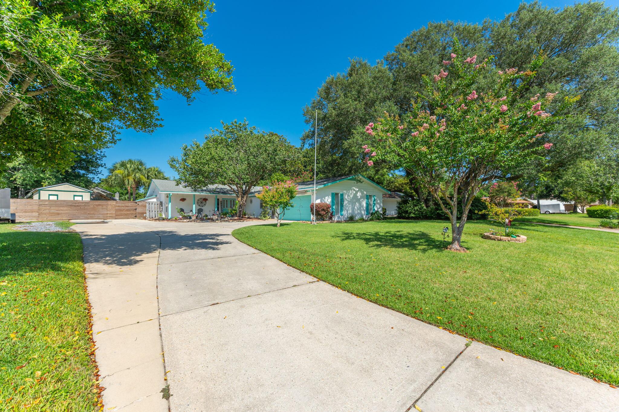 LAKE LORRAINE ESTATES 3 - Residential