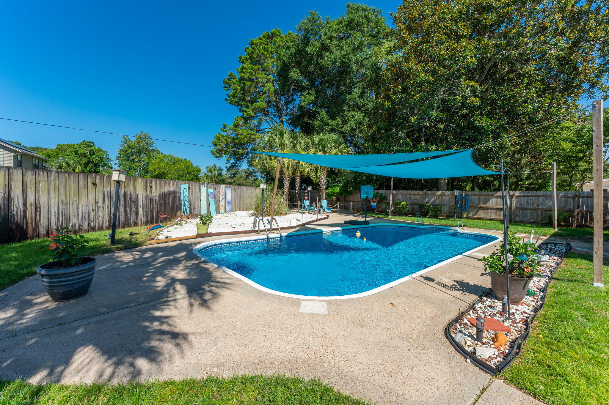 LAKE LORRAINE ESTATES 3 - Residential