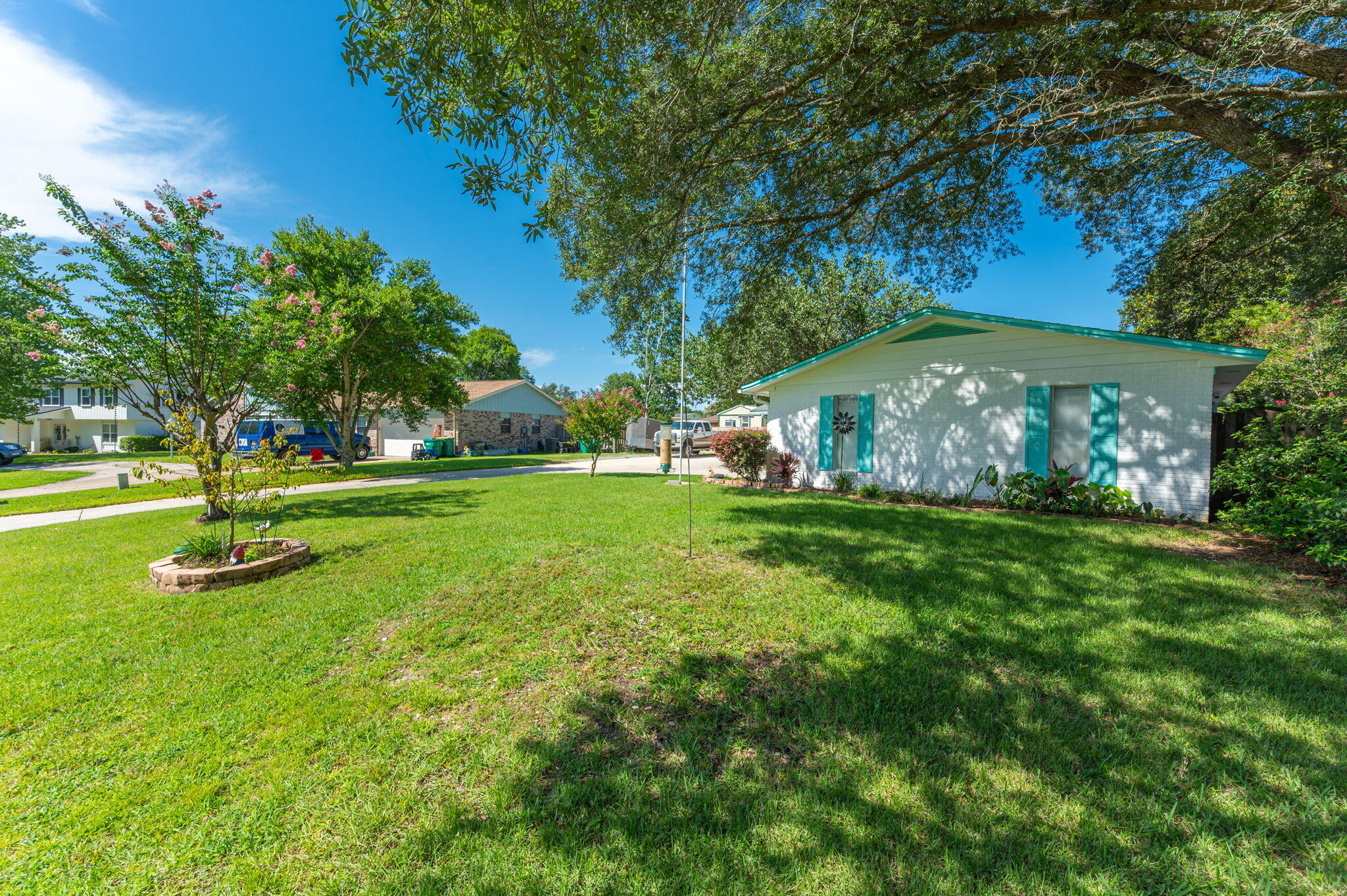 LAKE LORRAINE ESTATES 3 - Residential