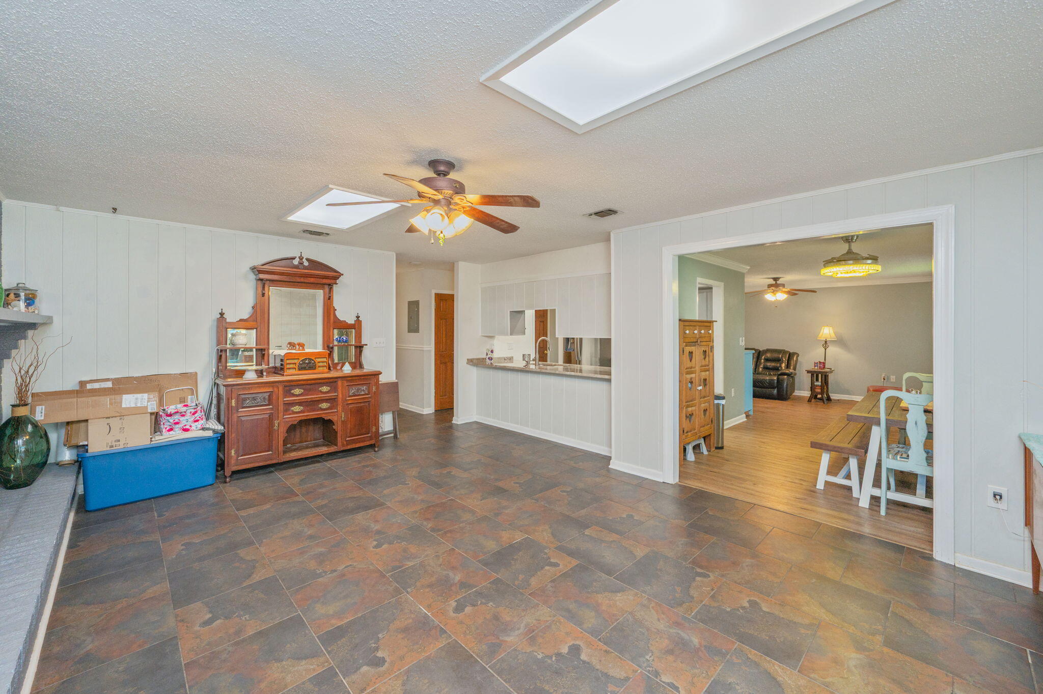 LAKE LORRAINE ESTATES 3 - Residential