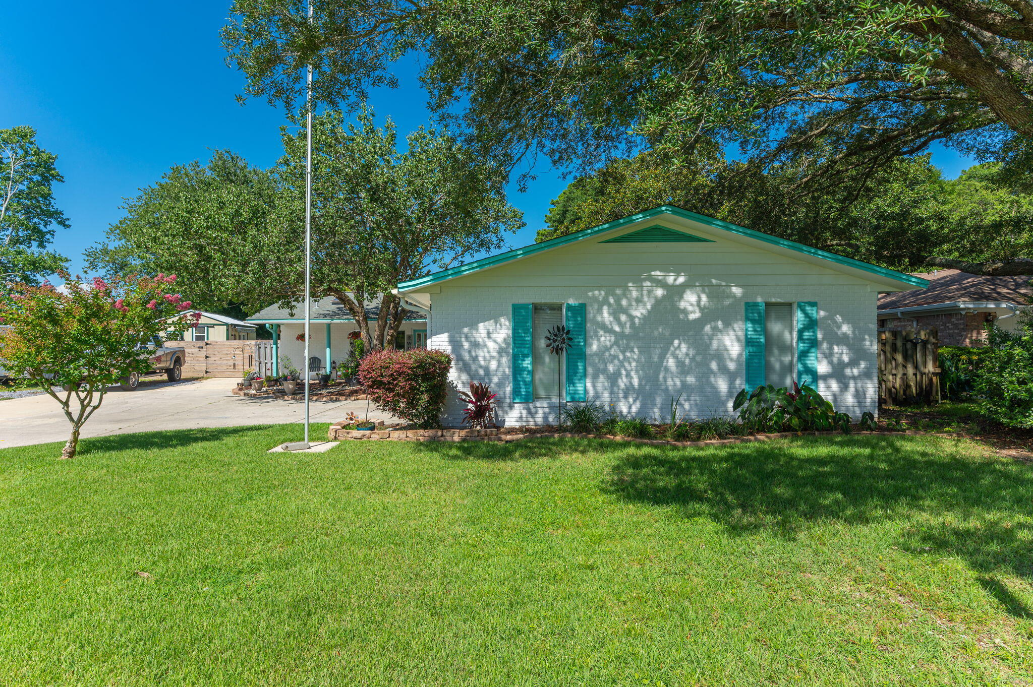 LAKE LORRAINE ESTATES 3 - Residential
