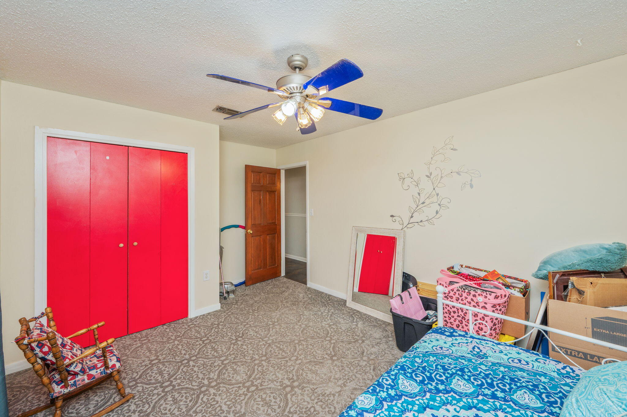 LAKE LORRAINE ESTATES 3 - Residential