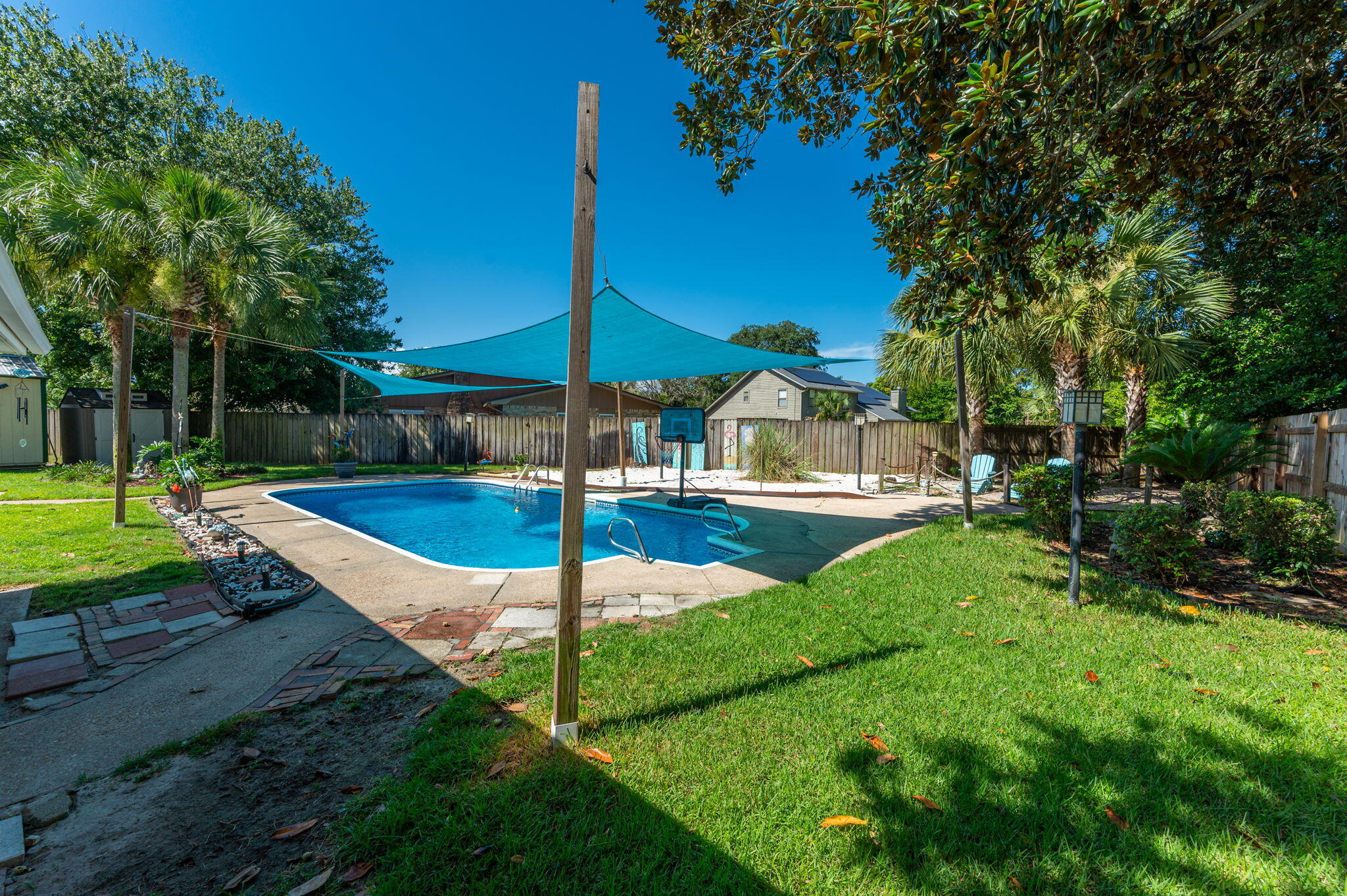 LAKE LORRAINE ESTATES 3 - Residential