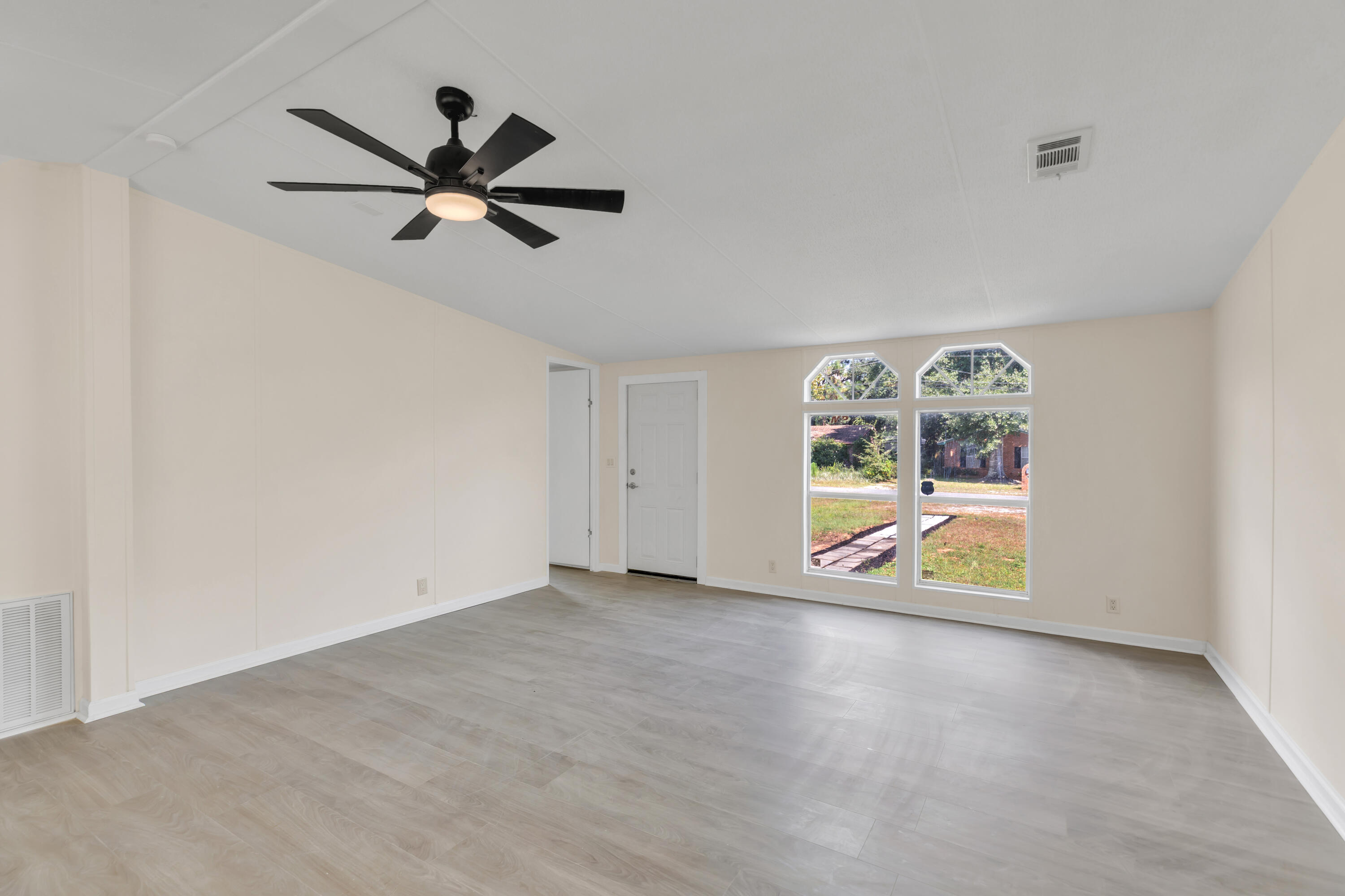 CASA LOMA S/D 1ST ADDN - Residential