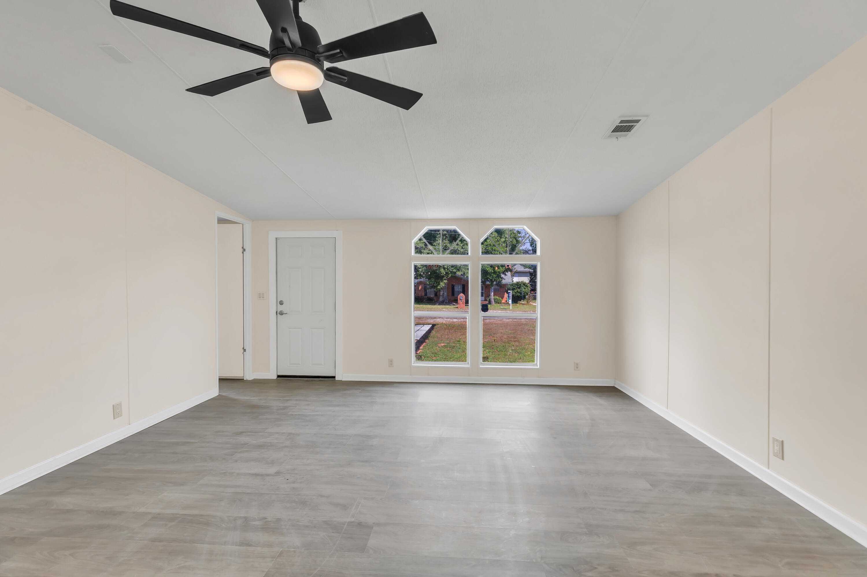 CASA LOMA S/D 1ST ADDN - Residential