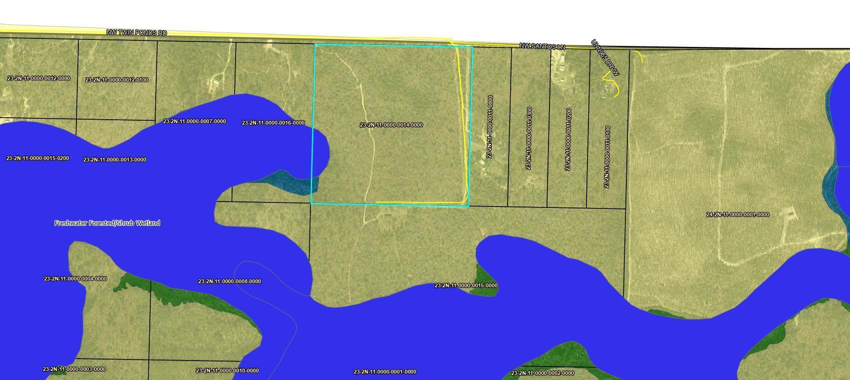 NO RECORDED SUBDIVISION - Land