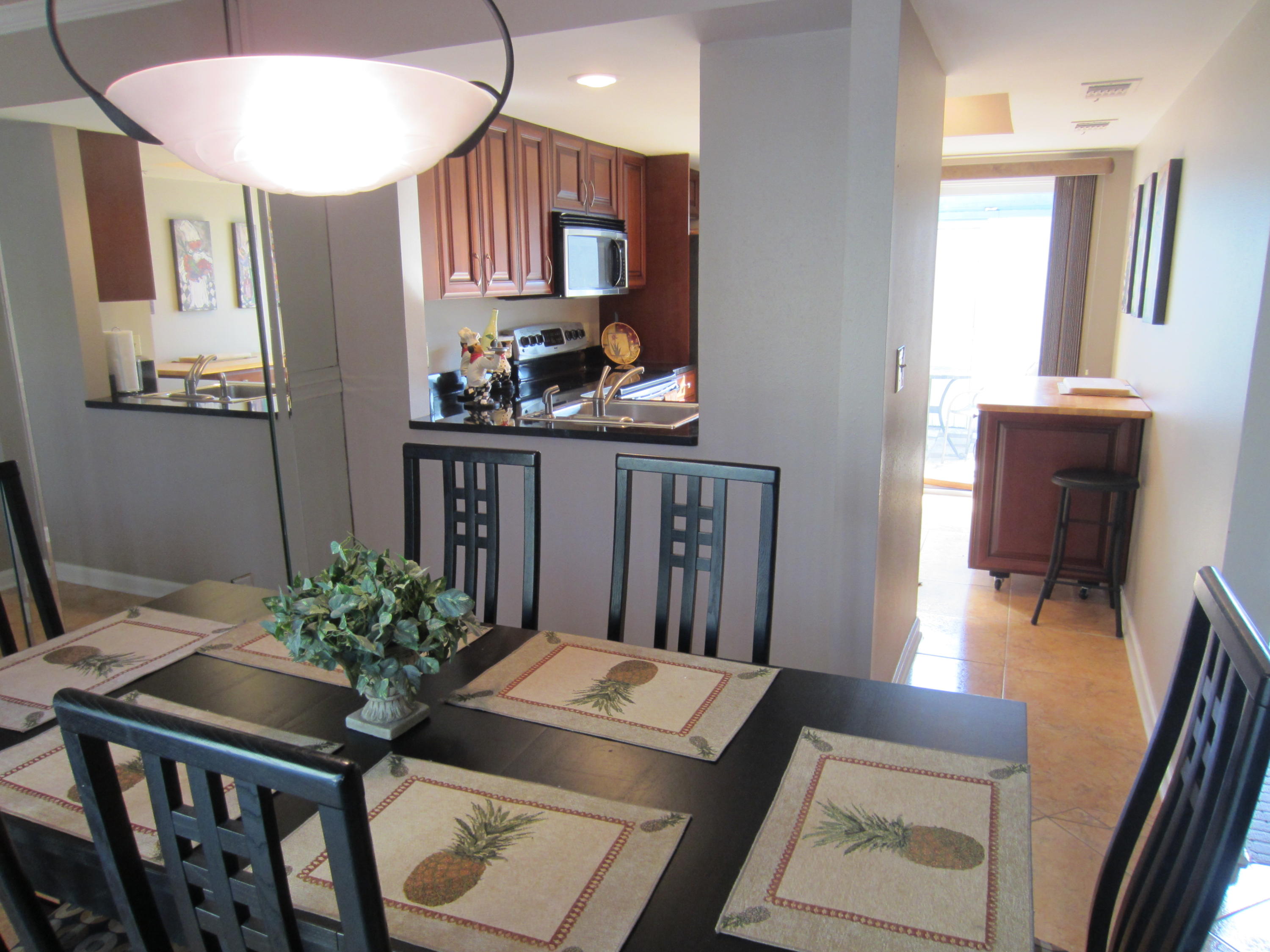 LINKSIDE VILLAGE UNIT 1 - Residential