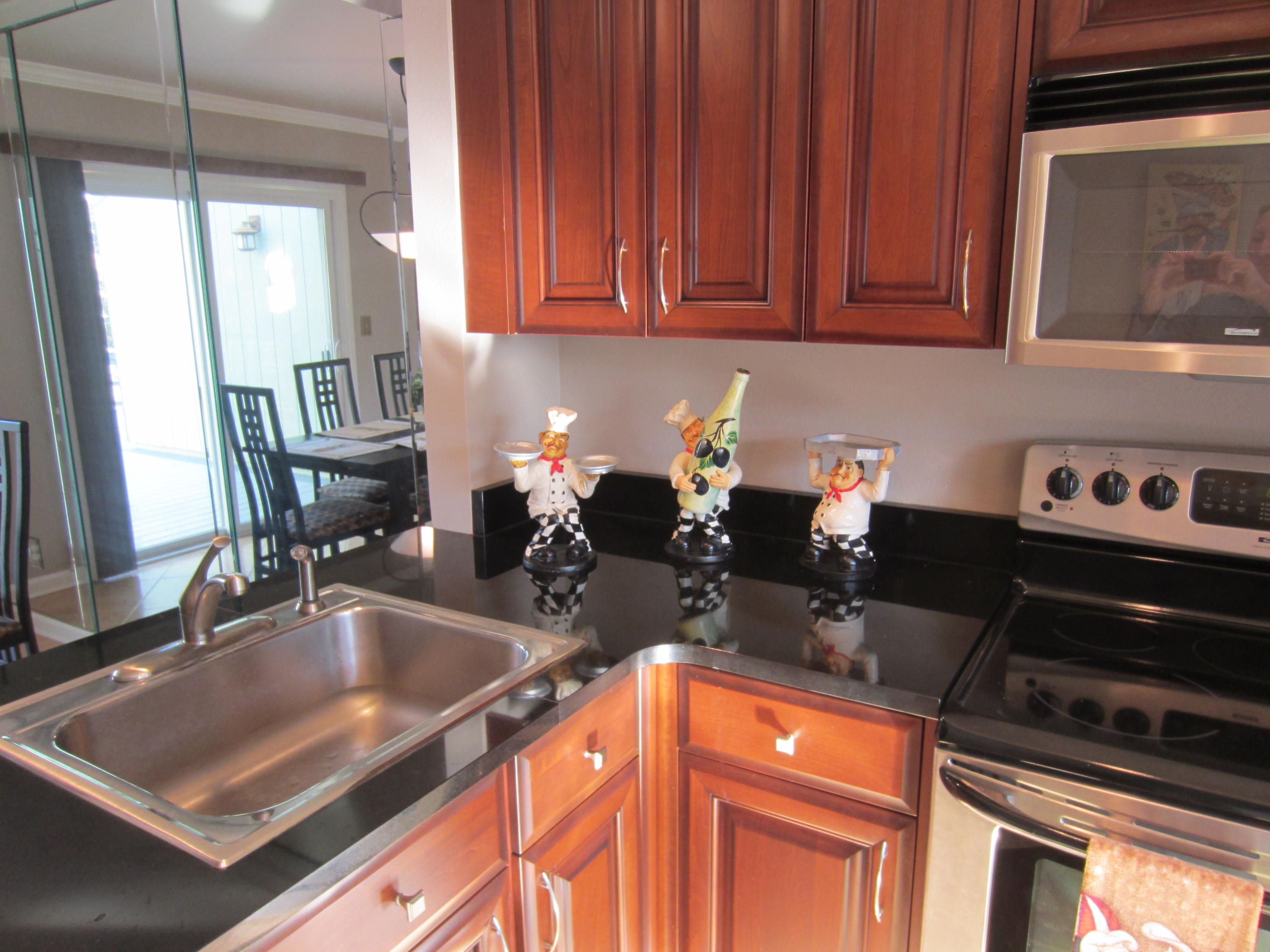 LINKSIDE VILLAGE UNIT 1 - Residential